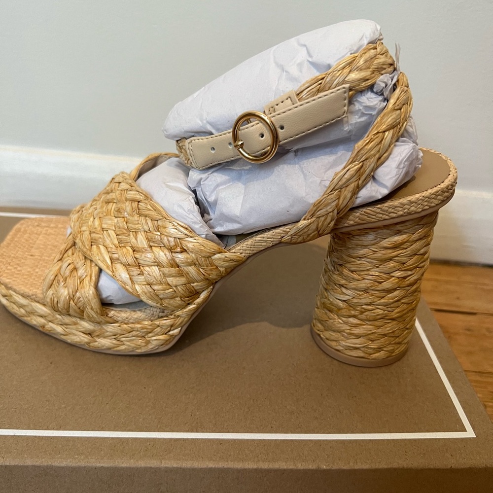 Dolce Vita Raffia Sandal - Picture 6 of 7
